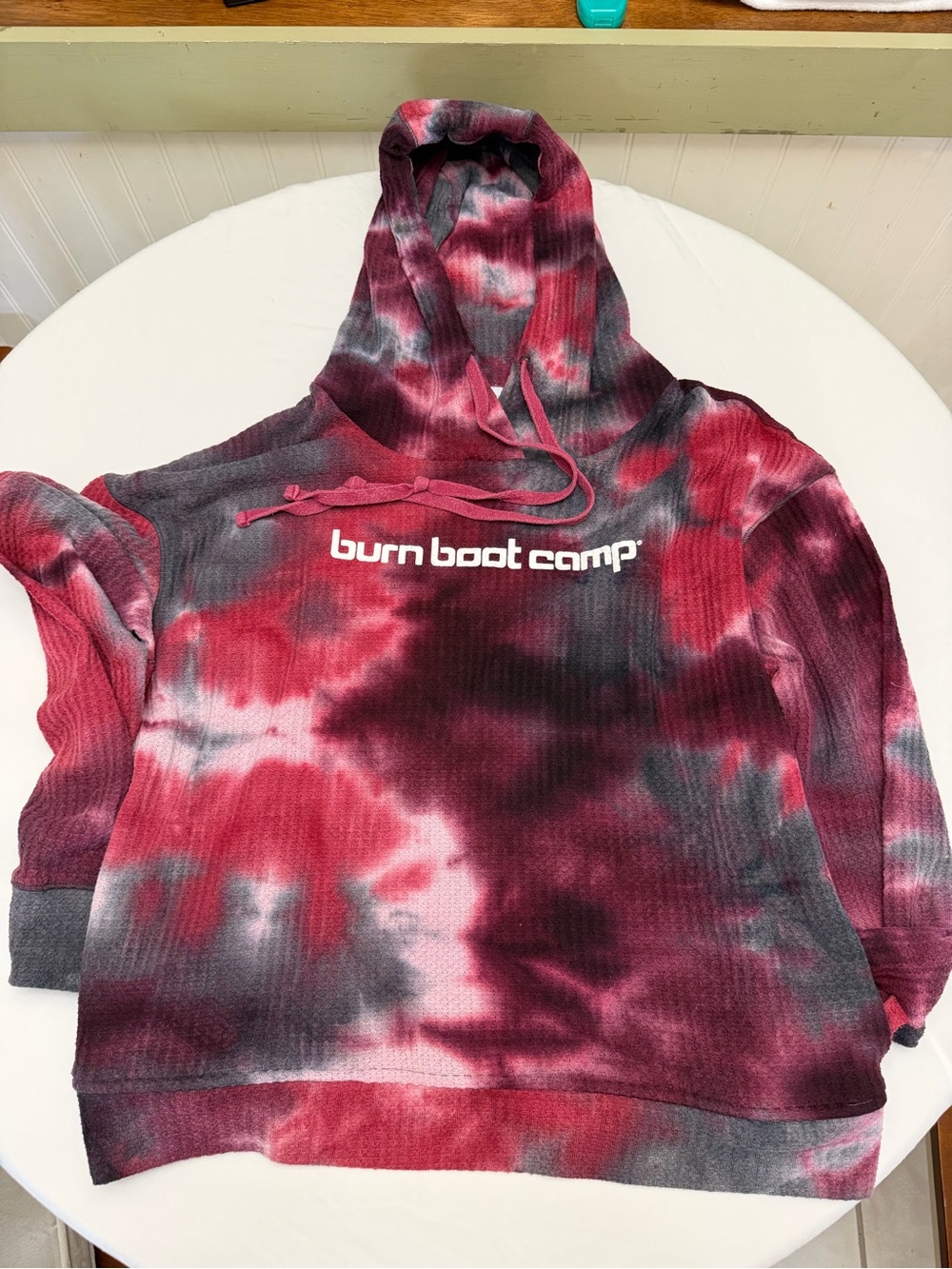 Burn Boot Camp Women's Tie-Dye Hoodie - Red & Gray